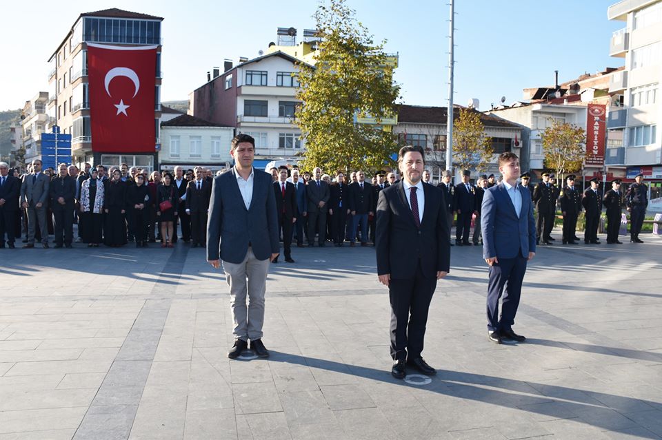 Cumhuriyetimizin Kurucusu Gazi Mustafa Kemal Atatürk’ün ebediyete intikalinin 81. yılında Yakakent’te anıldı.