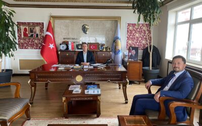 Yakakent İlçe Müftüsü olarak atanan Fatih Çakır, Belediye Başkanımız Hüseyin Kıyma’ya ziyarette bulundu.