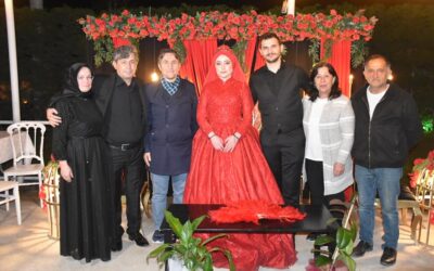 Belediye Başkanımız Hüseyin Kıyma, Şensoy ve Korkmaz ailelerinin evlatları Ebru & Yasin çitftinin kına merasimine katılarak bu mutlu anlarına ortak oldu.