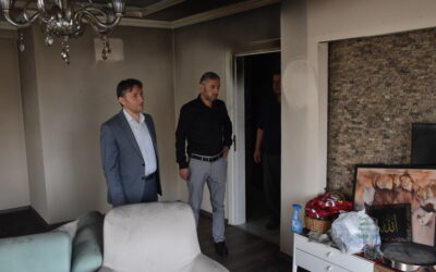 Belediye Başkanımız Hüseyin Kıyma ilçemiz merkez mahallemizde evinde yangın çıkan Yücel Ak ve ailesini ziyaret ederek, geçmiş olsun dileğinde bulundu.