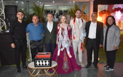 Belediye Başkanımız Hüseyin Kıyma, Acar ve Erkalma ailelerinin evlatları Mihriban & Engincan çiftinin kına-düğün merasimine katılarak çiftleri ve aileleri tebrik etti.
