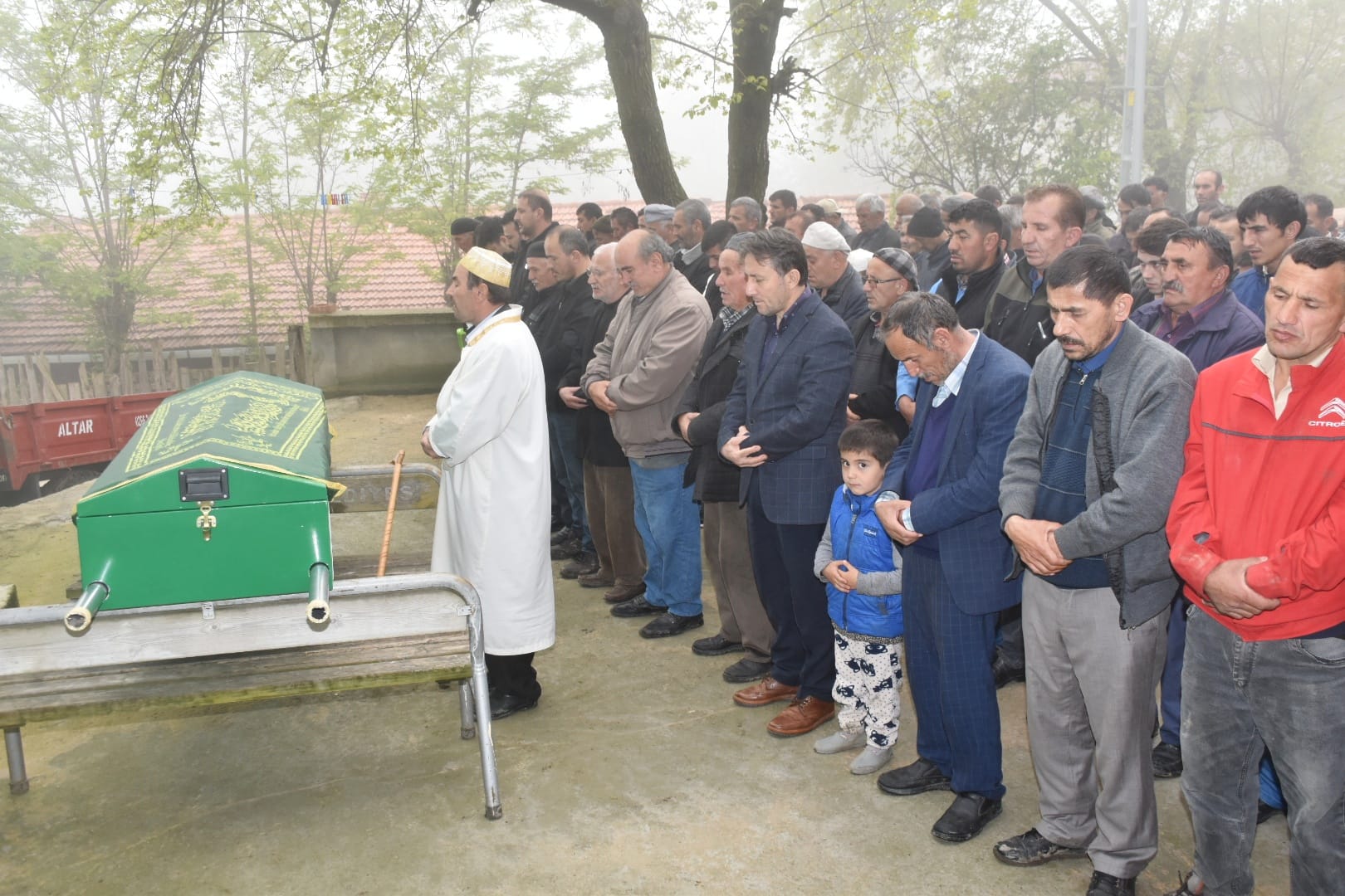 Belediye Başkanımız Hüseyin Kıyma ilçemiz Mutaflı mahallesi halkından vefat eden Hüseyin Kıdıl’ın cenaze namazına katıldı, ailesine baş sağlığında bulundu.