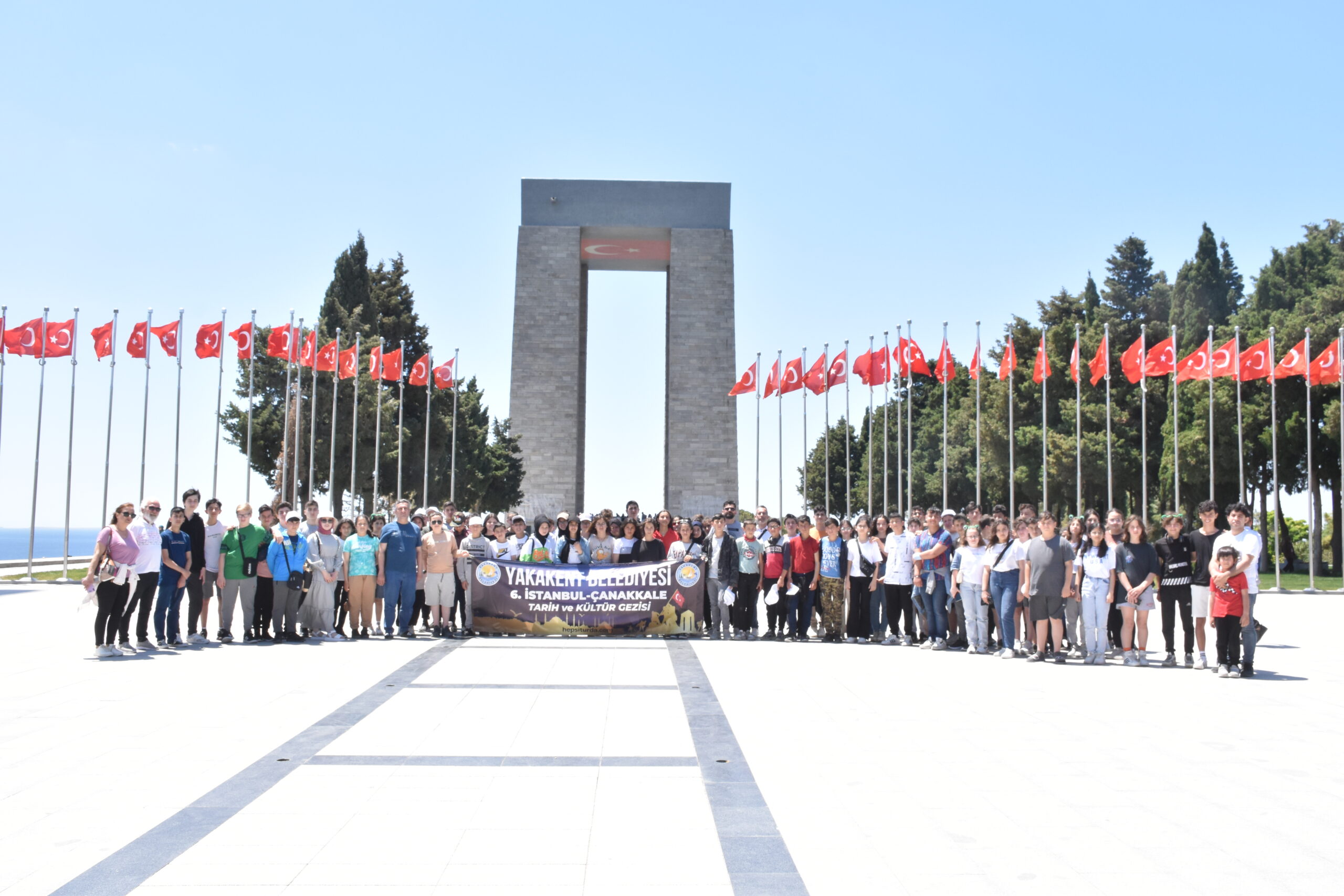 Yakakent Belediyesi Öncülüğünde Bu Yıl 6. sını Gerçekleştirdiğimiz İstanbul Çanakkale Turu Düzenlendi
