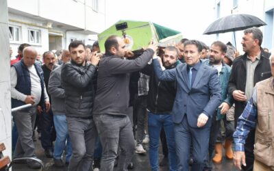 Belediye Başkanımız Hüseyin Kıyma ilçemiz halkından vefat eden Semra Baş’ın cenaze namazına katıldı, ailesine başsağlığında bulundu.