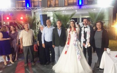 Belediye Başkanımız Hüseyin Kıyma, Olgun ve Kaya ailelerinin evlatları Nurcan & Emre çiftinin Kına-düğün merasimlerine katılarak çifti ve aileleri tebrik etti.