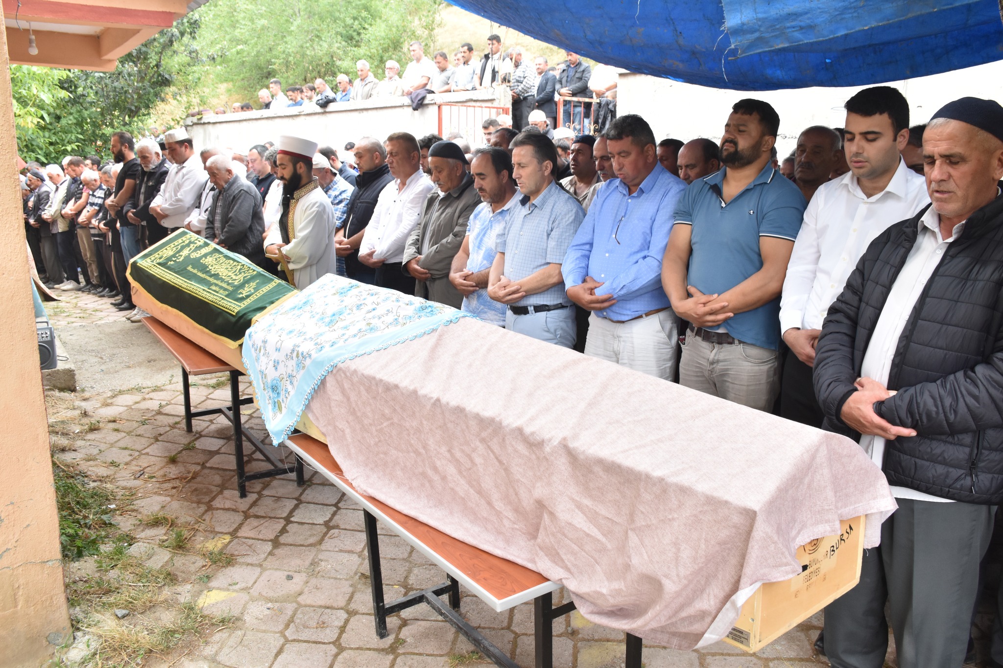 Belediye Başkanımız Hüseyin Kıyma, Seydi-Şehri Kaya çiftinin cenaze namazına katılarak, ailesi ve yakınlarına başsağlığında bulundu.