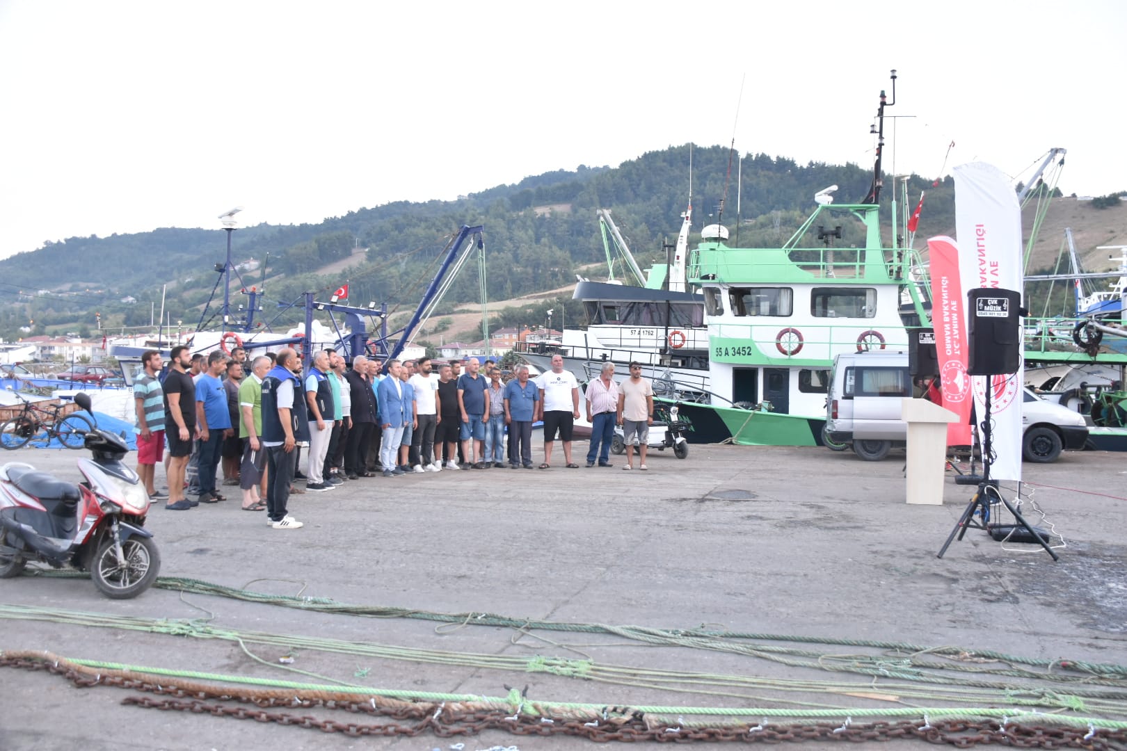 Belediye Başkanımız Hüseyin Kıyma, 2023-2024 Balıkçılık av sezonunun açılışına katılarak, balıkçılarımıza hayırlı, bereketli bir sezon diledi.