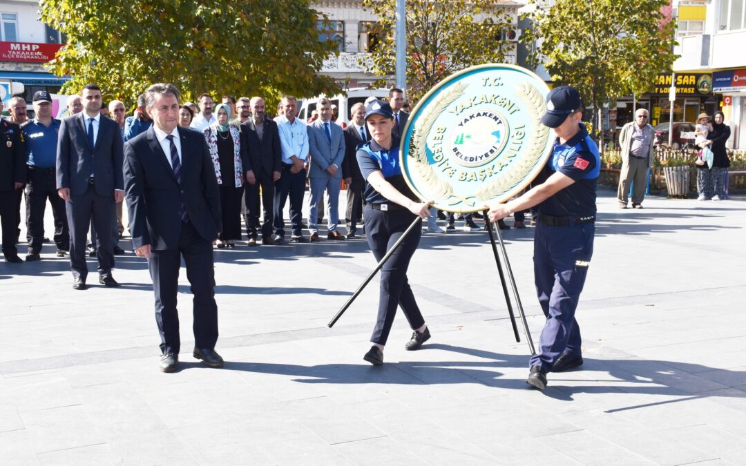 19 Eylül Gaziler Günü nedeniyle İlçemiz Cumhuriyet meydanında tören düzenlendi.