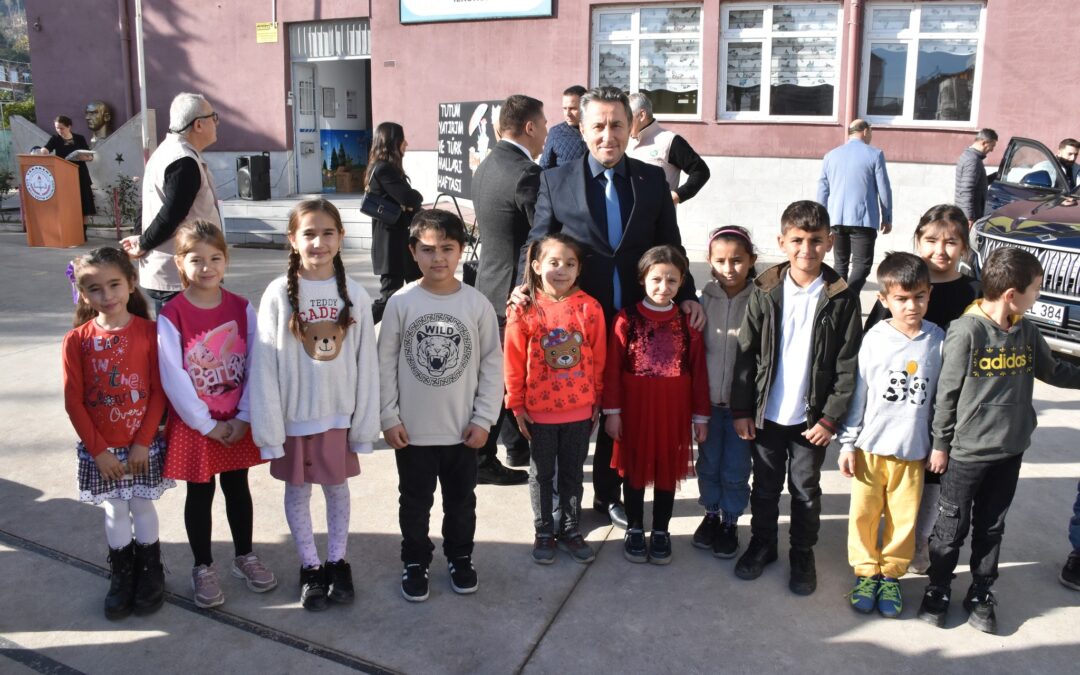 Belediye Başkanımız Hüseyin Kıyma Tutum, Yatırım ve Türk Malları Haftası etkinliğine katıldı