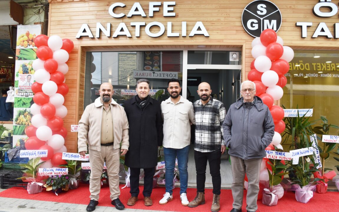 Belediye Başkanımız Hüseyin Kıyma ve Meclis üyemiz Turan Çakır, ilçemizde açılışı yapılarak hizmete giren ANATOLIA CAFE ye ziyarette bulunarak, işletmecisi Suat Ak’a ve oğullarına hayırlı bereketli kazançlar dilediler.